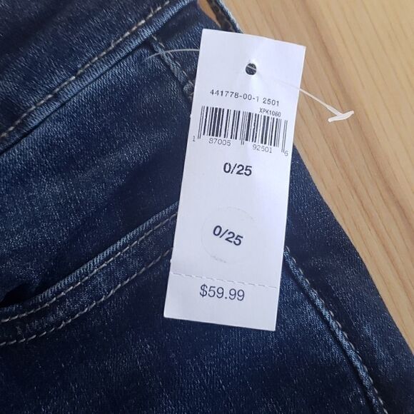 GAP CROP KICK STRETCH MID-RISE DARK WASH JEANS,  SIZE 0/25  - NEW - Picture 5 of 11